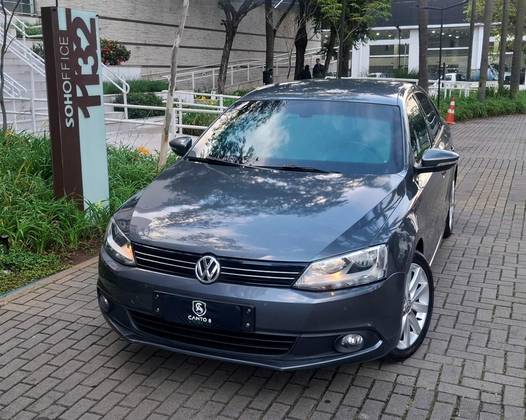 VOLKSWAGEN JETTA 2.0 COMFORTLINE FLEX 4P TIPTRONIC VOLKSWAGEN JETTA 2.0 COMFORTLINE FLEX 4P TIPTRONIC